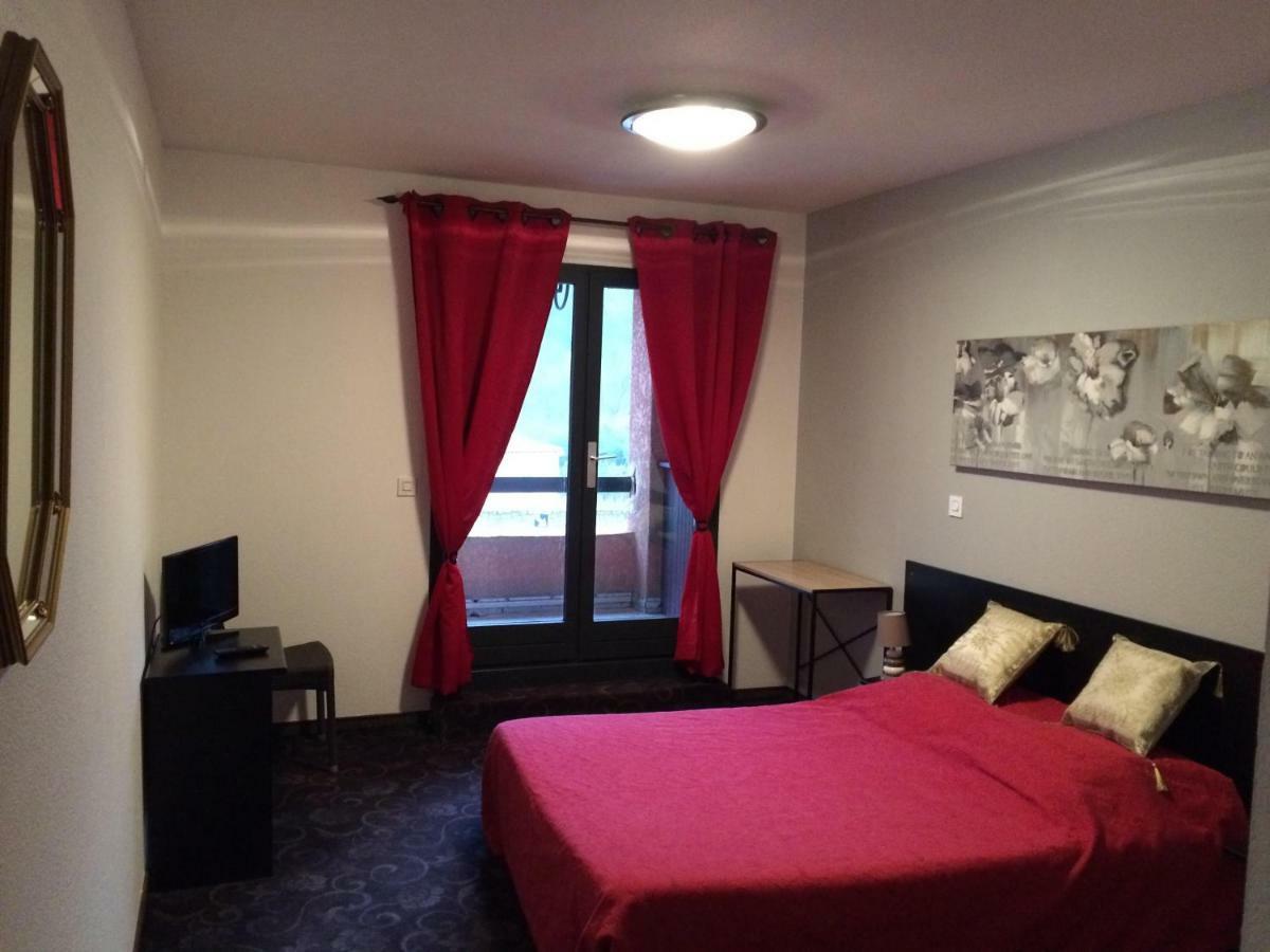 Residence Le Grand Virage Pont-de-Labeaume Exterior foto